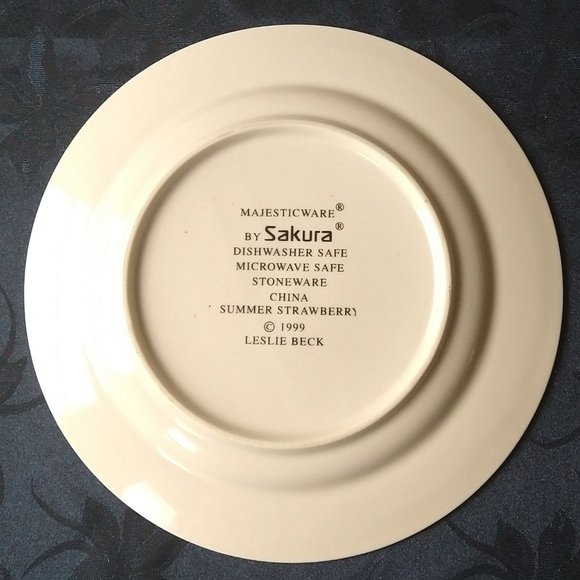 PLATE Majesticware Stoneware Sakura Summer Strawberry 8" 1999 Beck Replacement - Picture 3 of 3